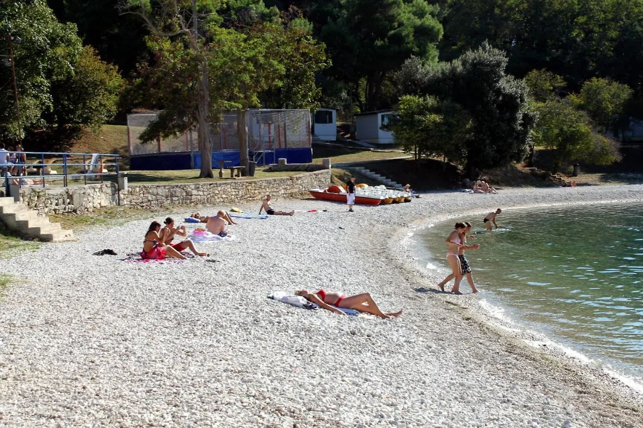 Apartments With A Parking Space Pula - 7646 Croatia